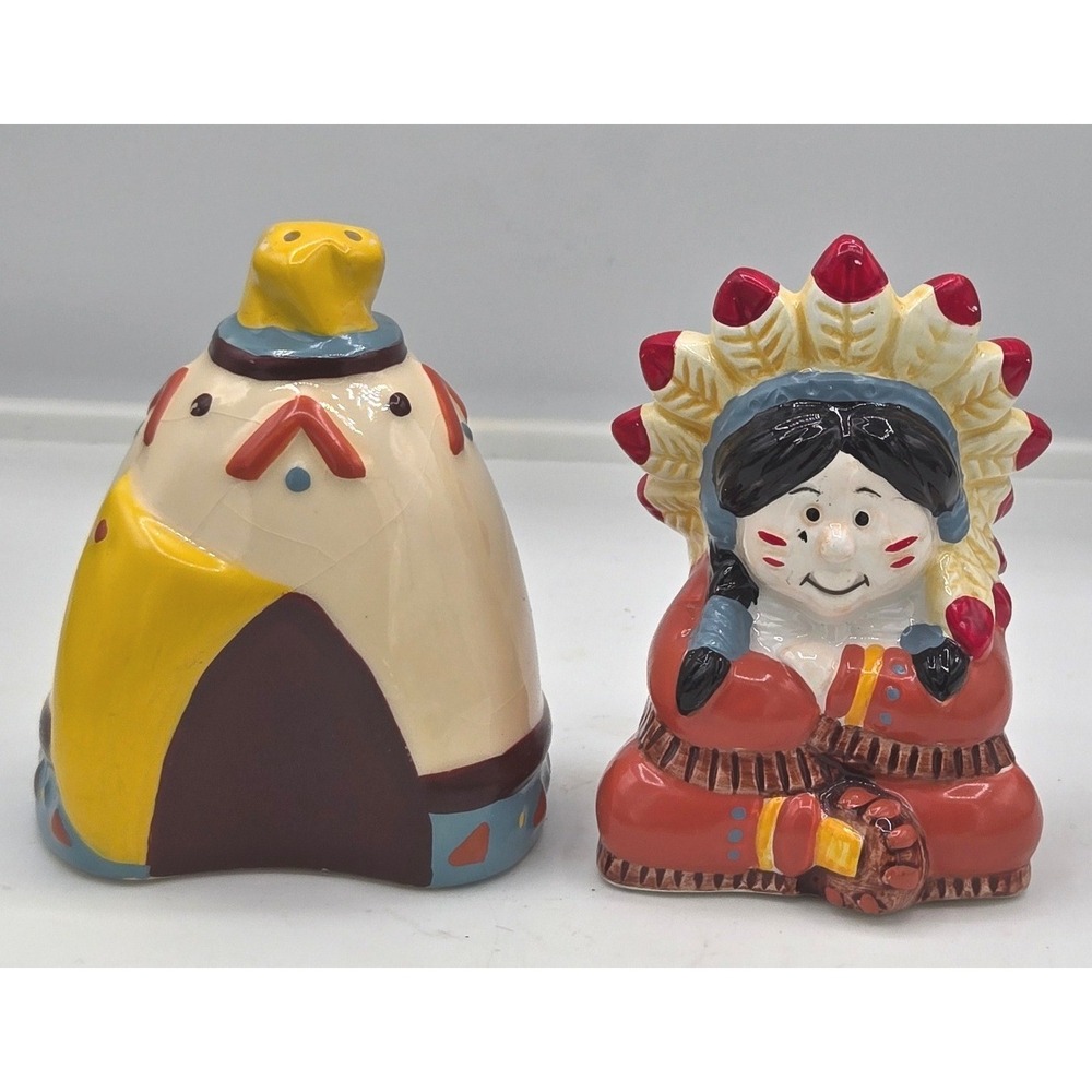Vintage Papel Freelance Pow Wow Ceramic Teepee Salt and Pepper Shaker Set Box